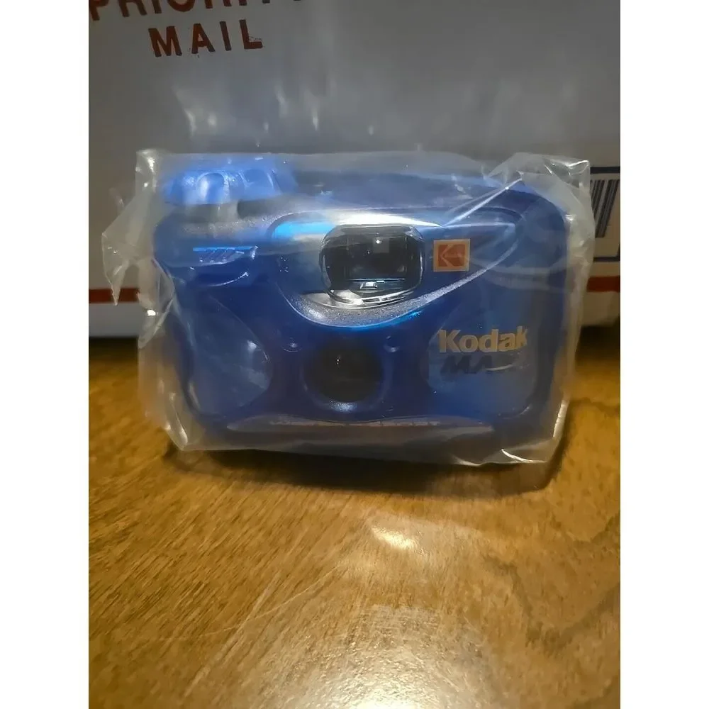 KODAK Water Sport Underwater 35mm One-Time-Use‎ Disposable Camera - 27 Exposures